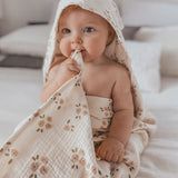 "Hooded Towel Daisy"