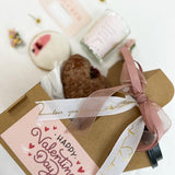 A Valentine's Day Package for Your Woman: Simple + Sweet